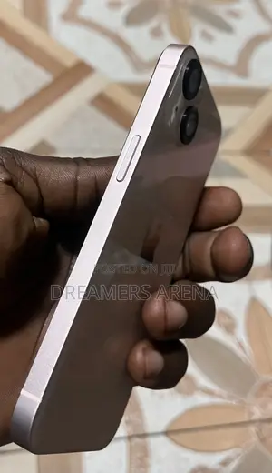 Apple iPhone 13 128 GB Pink