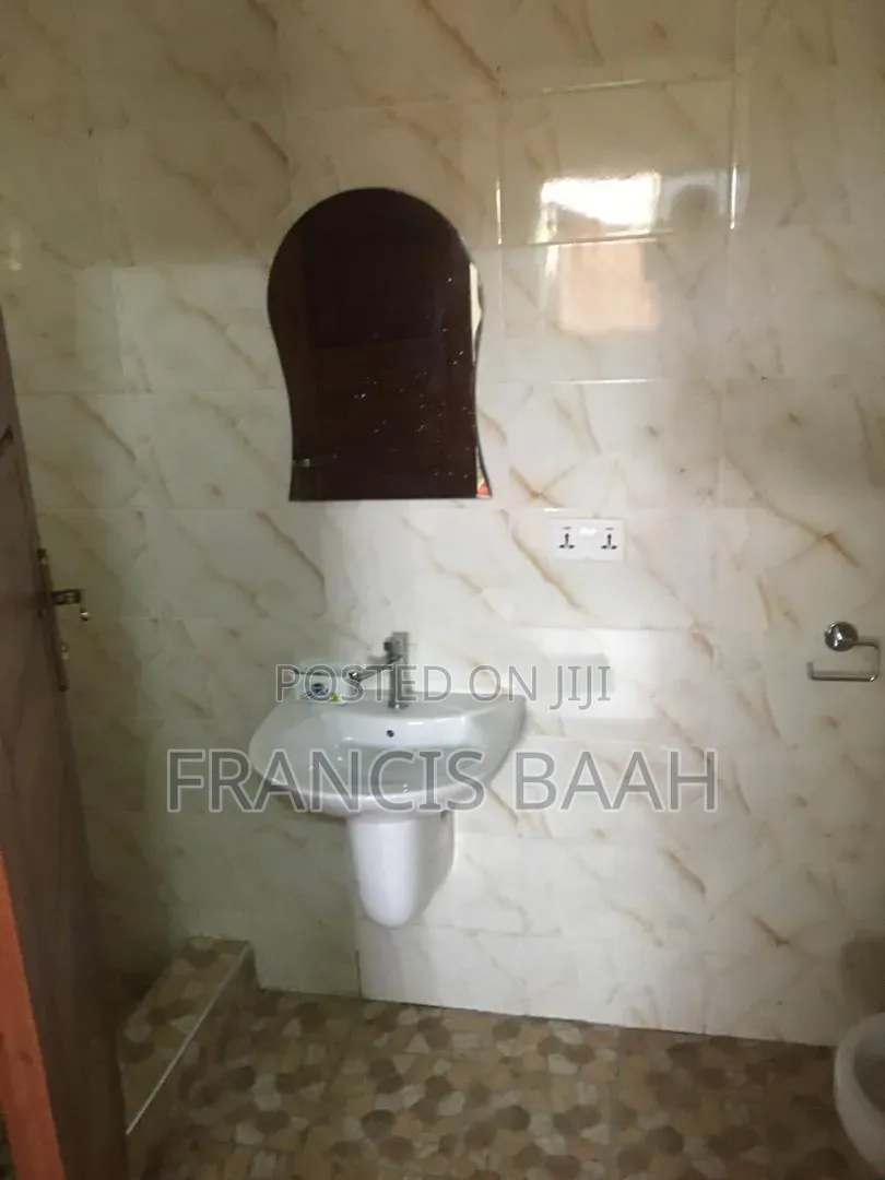 4bdrm House in Shining Star Real, Awutu Senya West for sale