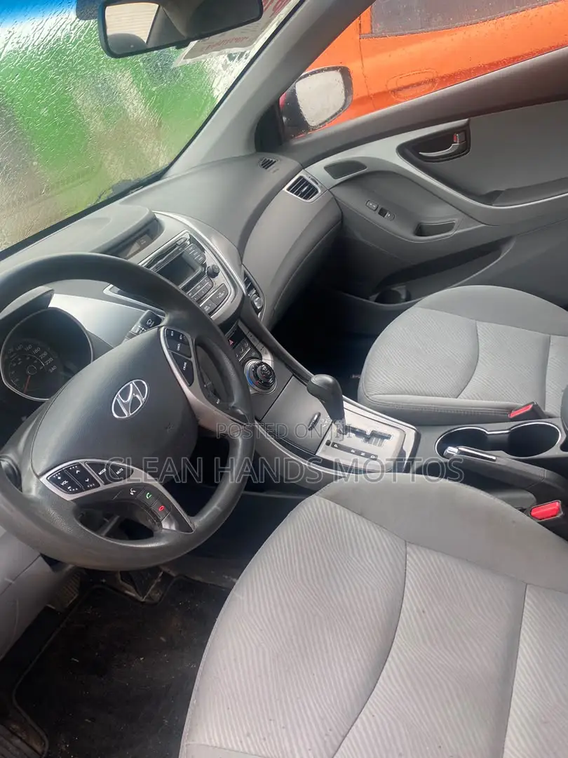 Hyundai Elantra GLS Sedan FWD (1.8L 4cyl 6A) 2013 Red