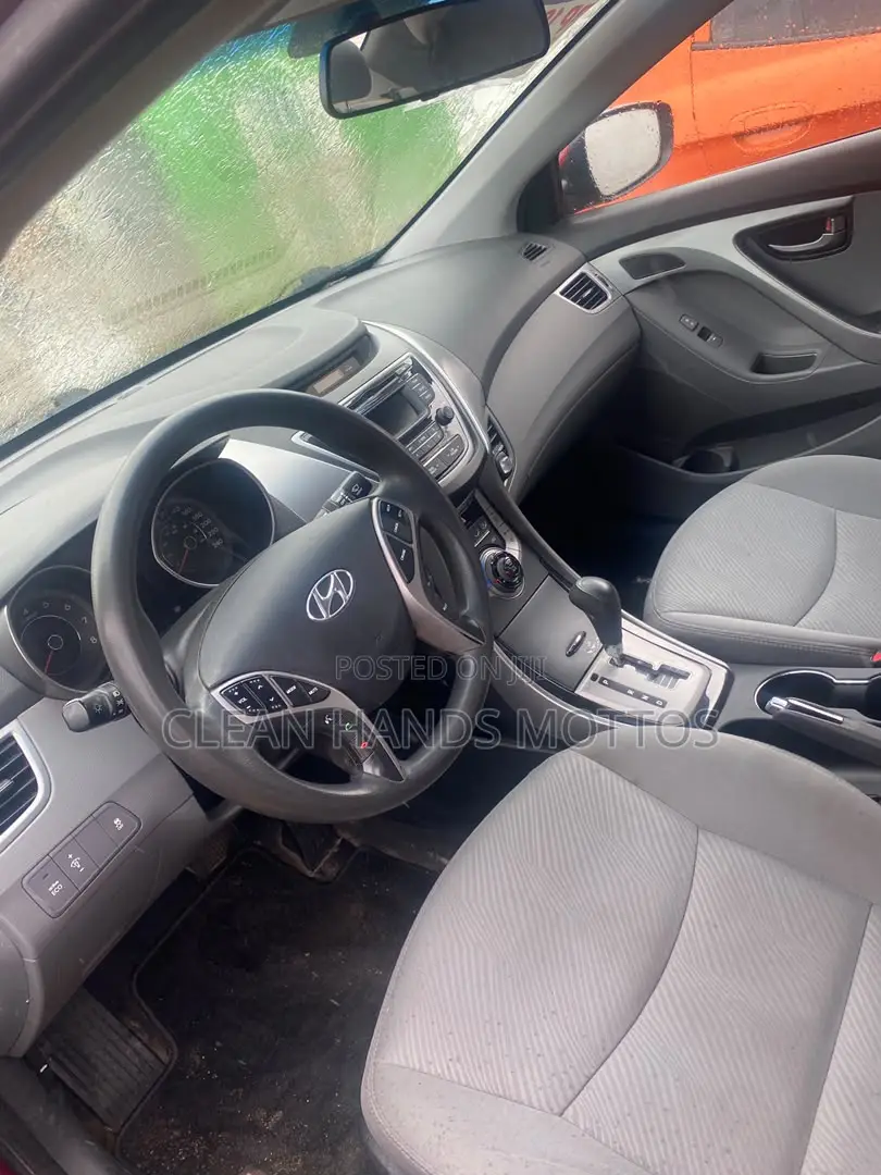 Hyundai Elantra GLS Sedan FWD (1.8L 4cyl 6A) 2013 Red