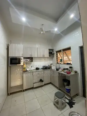 3bdrm Apartment in Agbogba for rent