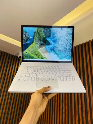 Laptop Microsoft Surface Book 2 8GB Intel Core i7 SSD 256GB