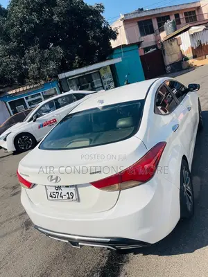 Hyundai Elantra GLS Sedan FWD (1.8L 4cyl 6A) 2013 White