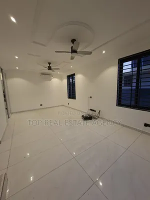 3bdrm Duplex in Haatso Dvla, Ga East Municipal for rent