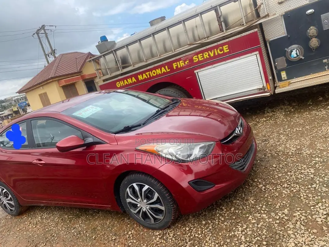 Hyundai Elantra GLS Sedan FWD (1.8L 4cyl 6A) 2013 Red