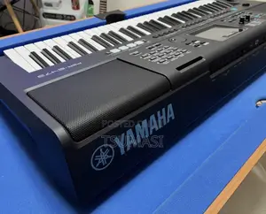 Yamaha PSR-E473 61-Key Portable Keyboard.