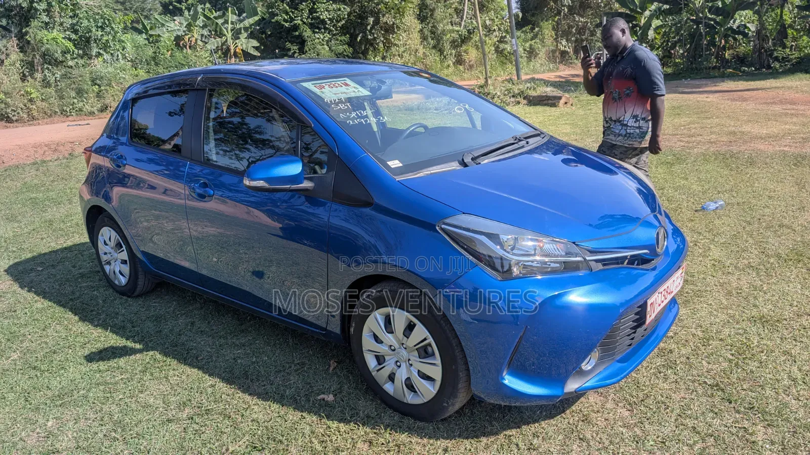 Toyota Vitz 1.3 FWD 5dr 2015 Blue