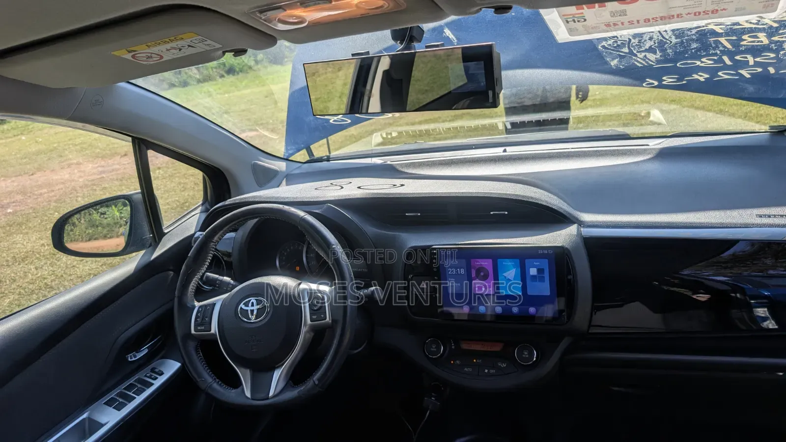 Toyota Vitz 1.3 FWD 5dr 2015 Blue
