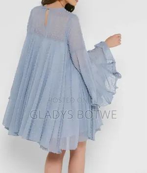 New Bohoo Smick Dress Uk. Size 16