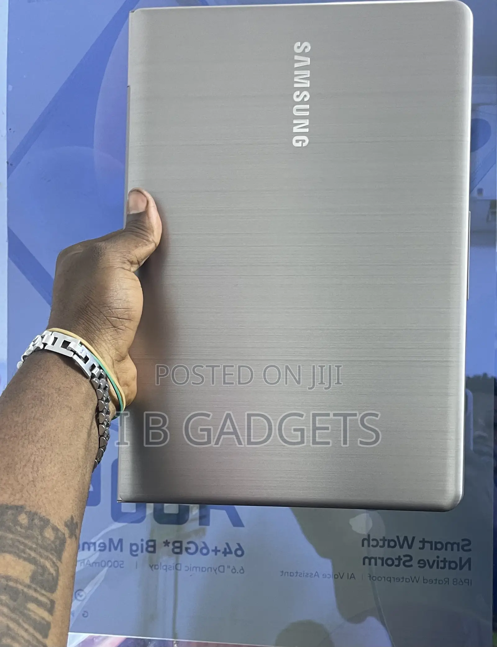 Laptop Samsung NP535U3C 8GB AMD A4 HDD+SSD 320GB