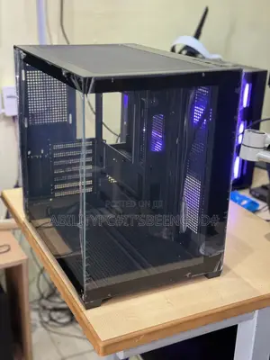 Snowman Tempered Glass Gaming Case