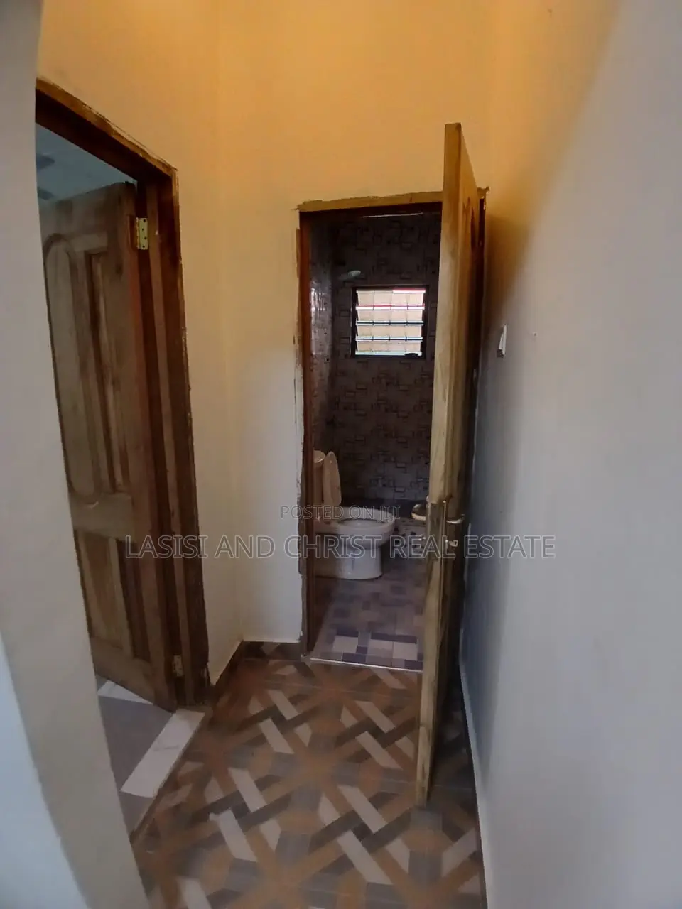 1bdrm Apartment in Lasisi And Christ, Amasaman for rent
