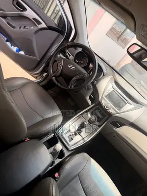 Hyundai Elantra Limited 2012 Silver