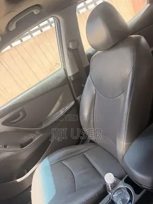 Hyundai Elantra Limited 2012 Silver