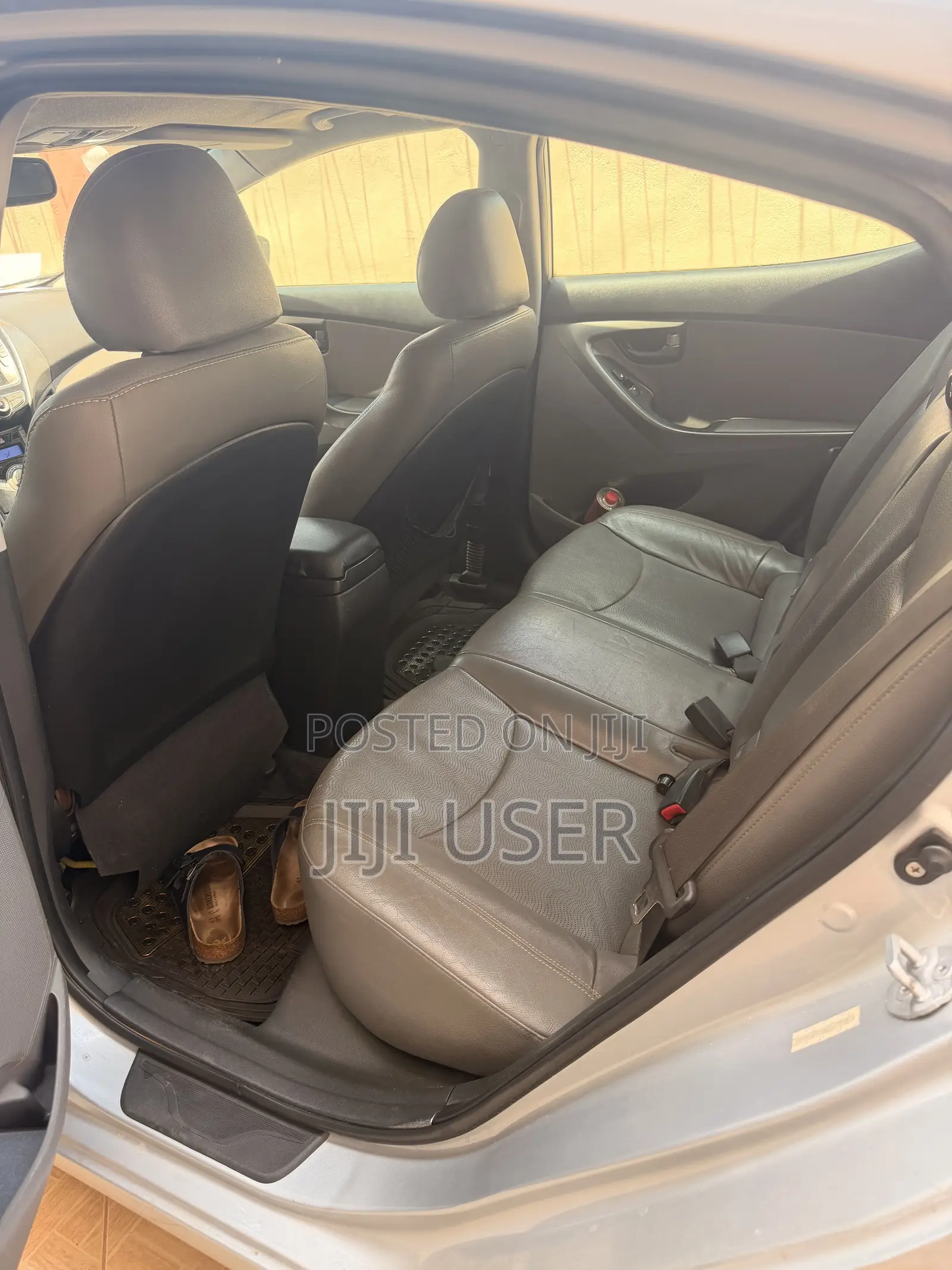 Hyundai Elantra Limited 2012 Silver