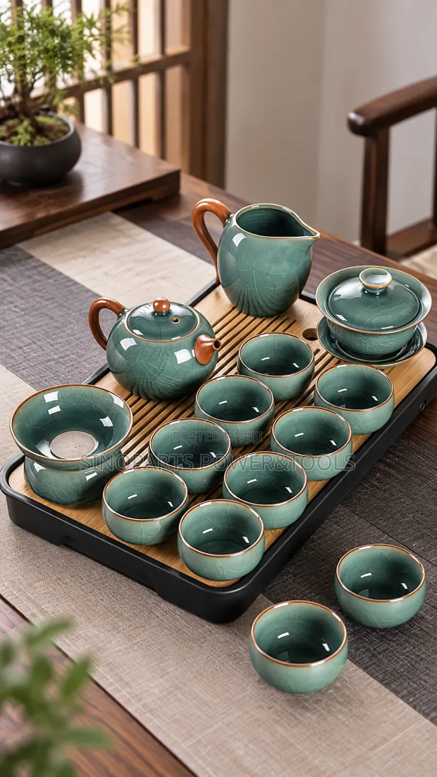 Chinese Ceramic Tea Set With Teapot Cups Gaiwan & Tea Tray