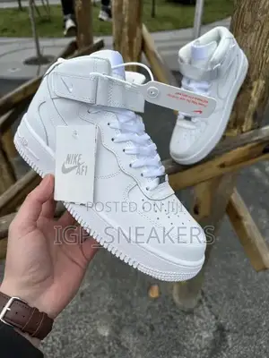 Nike Air Force 1Mid