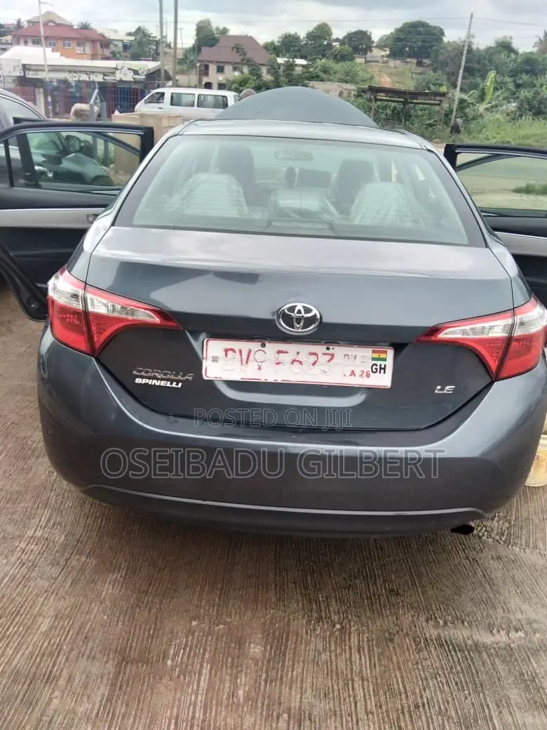 Toyota Corolla 2016 Gray