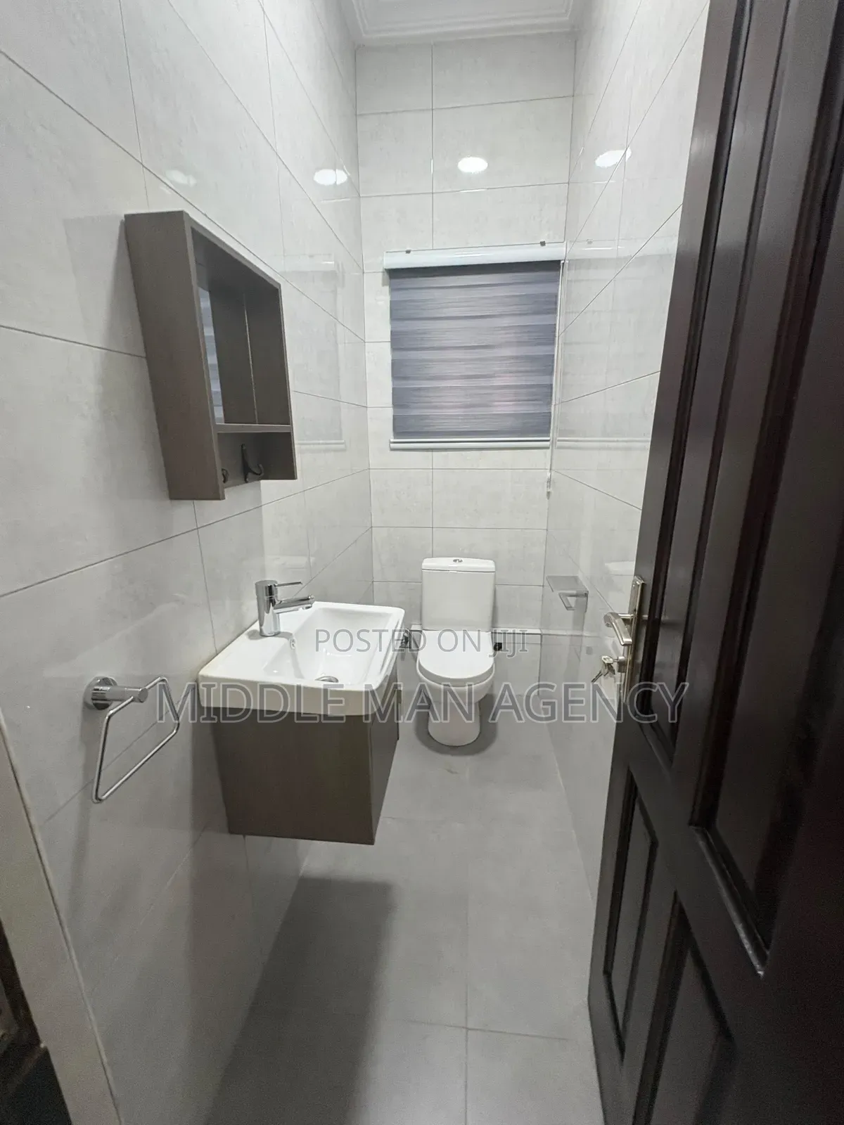 Furnished 3bdrm Apartment in Middle Man Agency, Oyarifa Mall Area