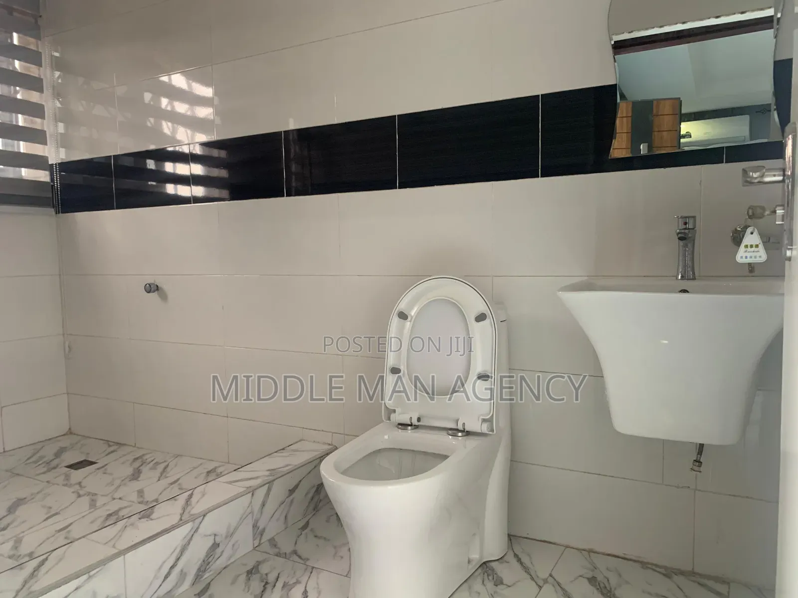 Furnished 3bdrm Apartment in Middle Man Agency, Oyarifa Mall Area