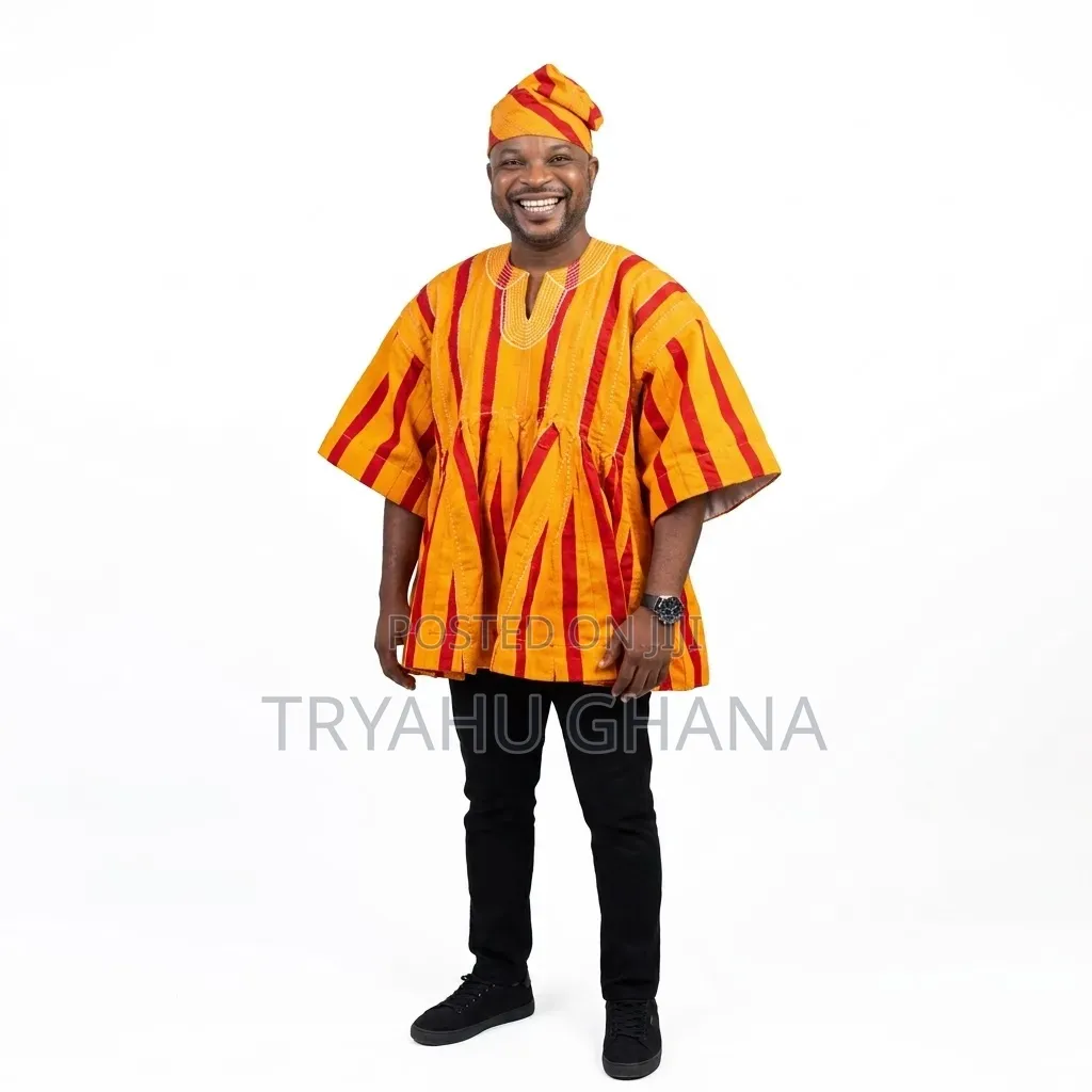 Just Landed Two-Piece Batakari Set — Smock, & Hat for Sale at Tryahu
