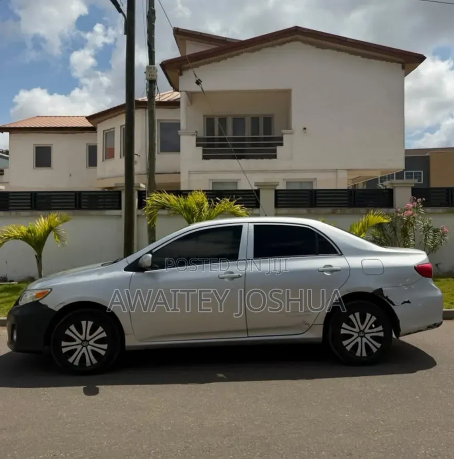 Toyota Corolla 2013 Silver