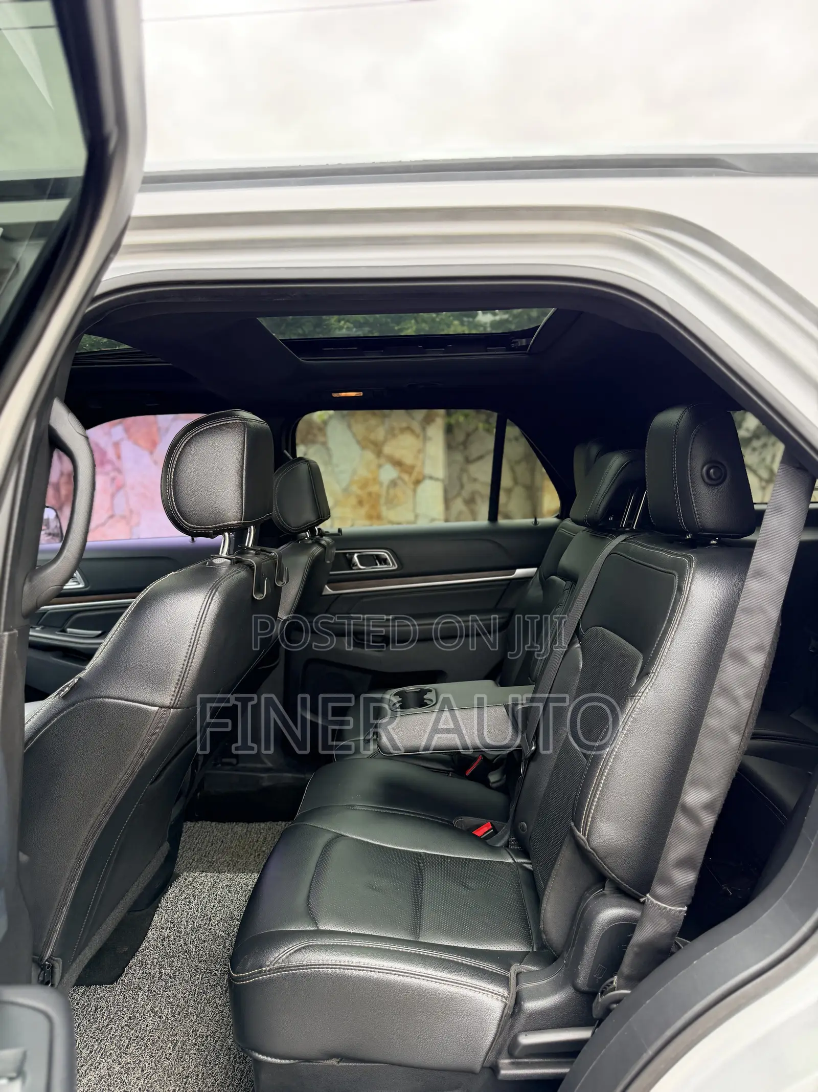 Ford Explorer Limited 4dr SUV AWD (3.5L 6cyl 6A) 2016 Silver