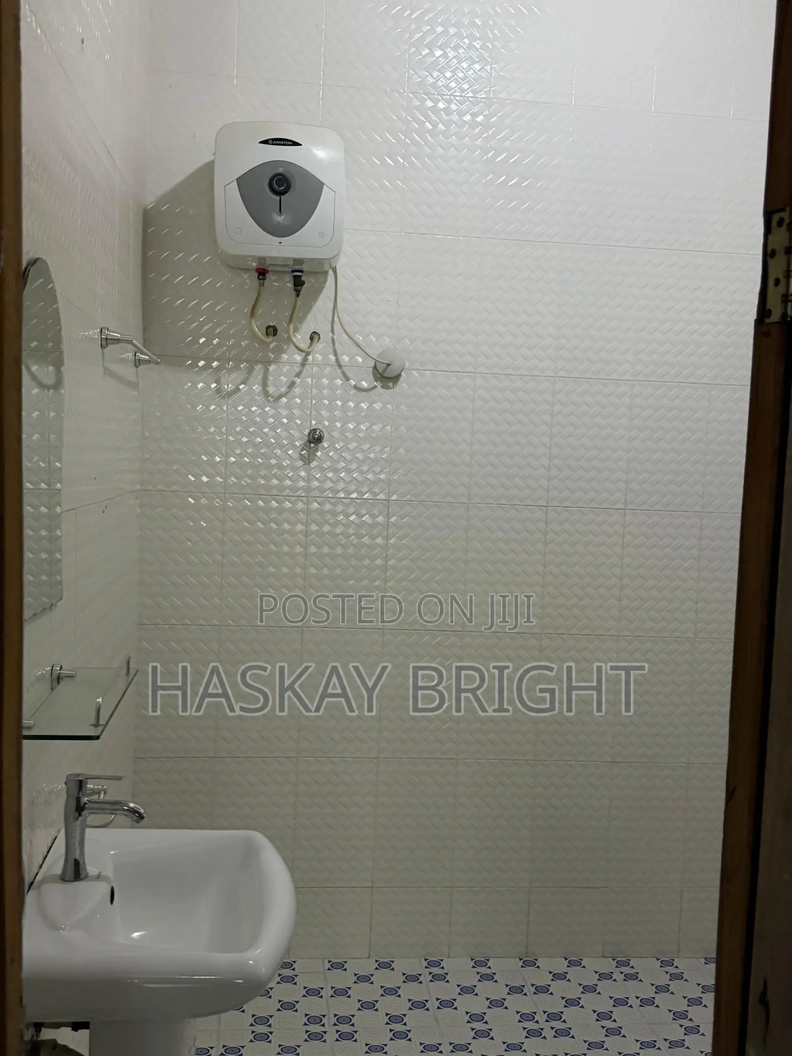 3bdrm House in Old Ashomang for sale