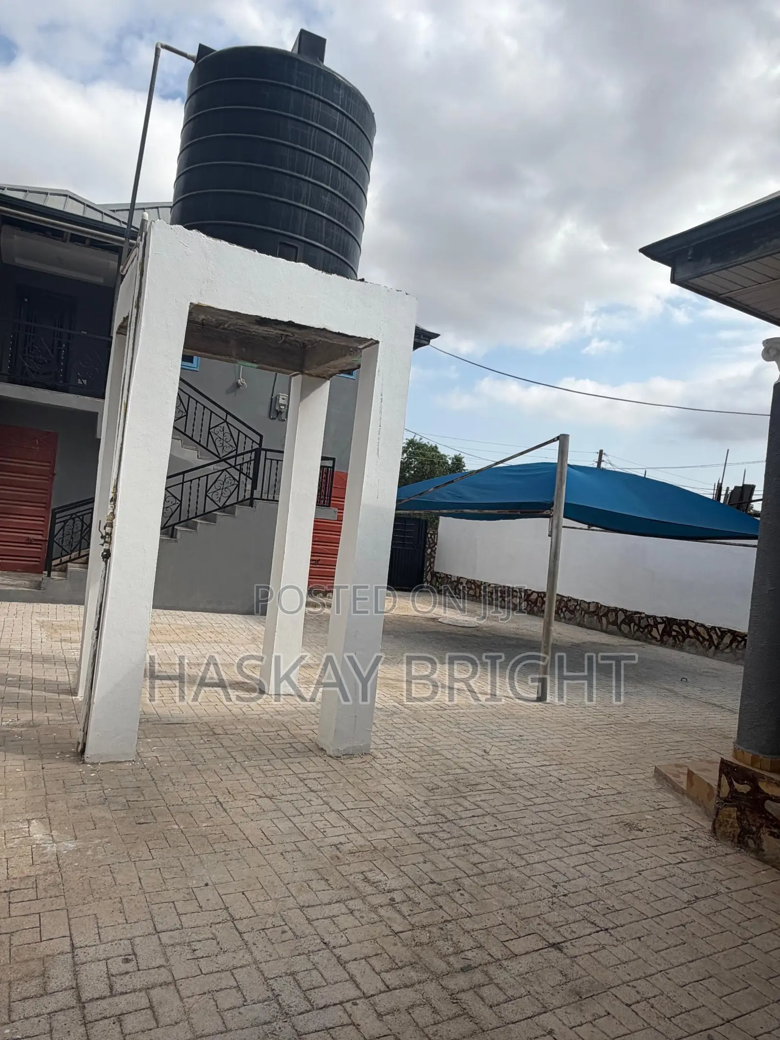 3bdrm House in Old Ashomang for sale