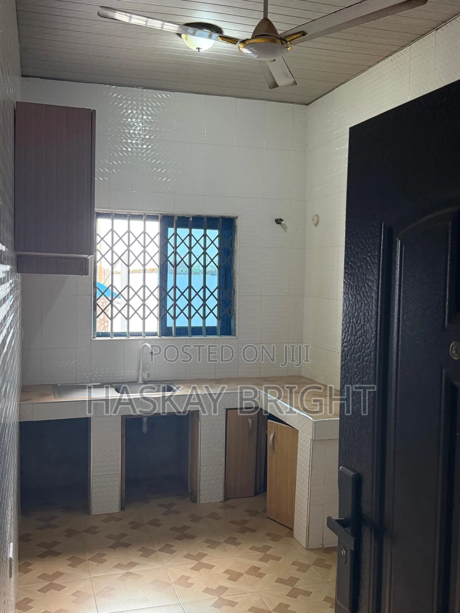 3bdrm House in Old Ashomang for sale