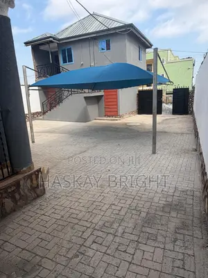 3bdrm House in Old Ashomang for sale