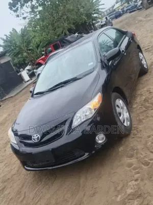 Toyota Corolla 2012 Black