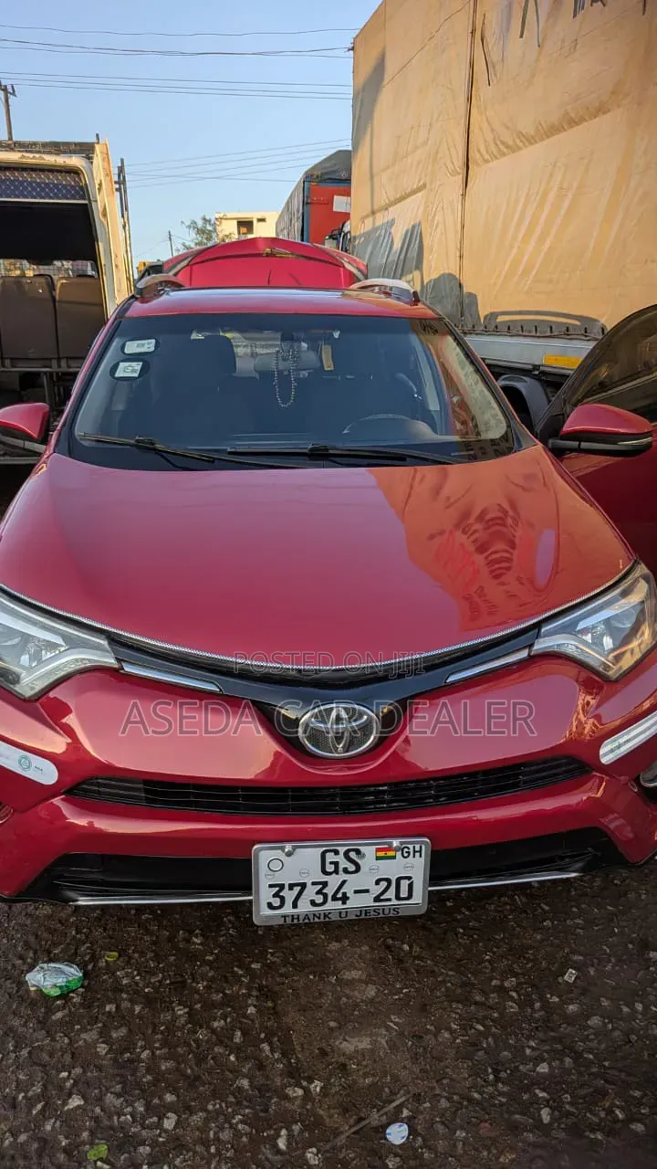 Toyota RAV4 2017 Red