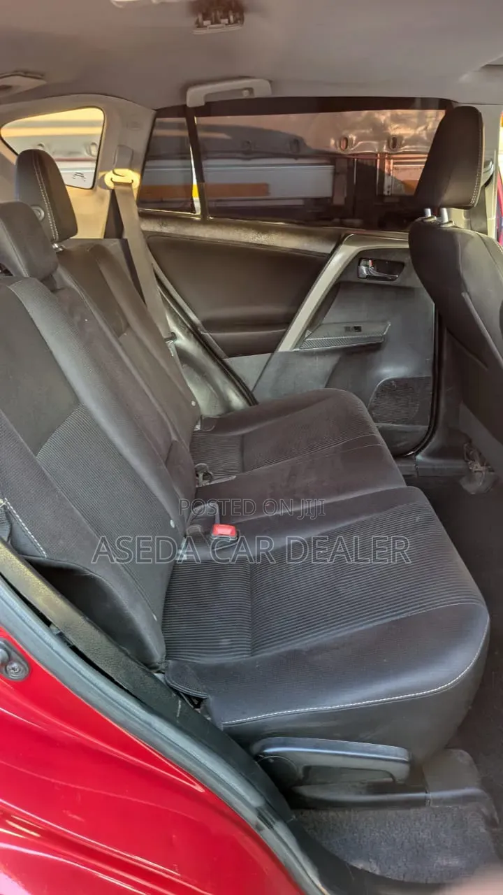 Toyota RAV4 2017 Red