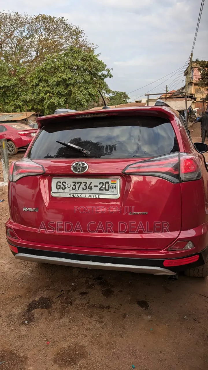 Toyota RAV4 2017 Red