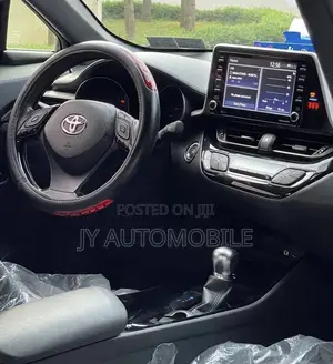 Toyota C-HR 2021 Blue
