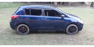 Nissan Versa 1.8 S 2009 Blue