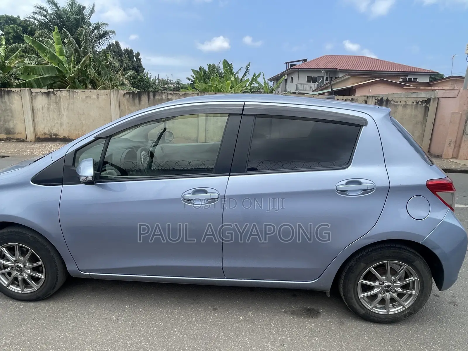 Toyota Vitz 1.0 FWD 3dr 2012 Blue