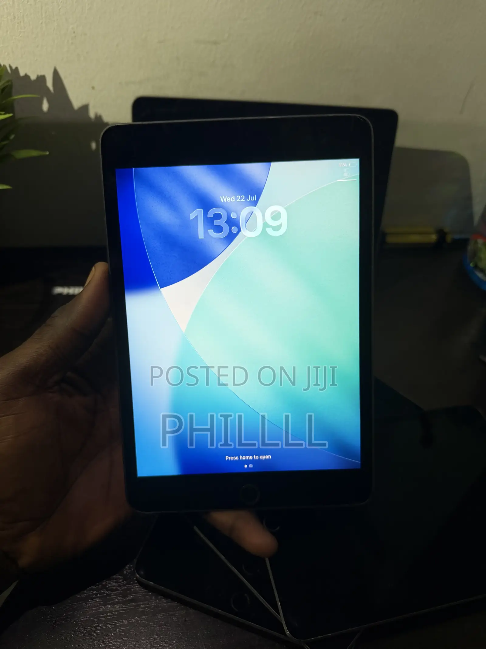 Apple iPad mini 5 (2019) 64 GB Gray