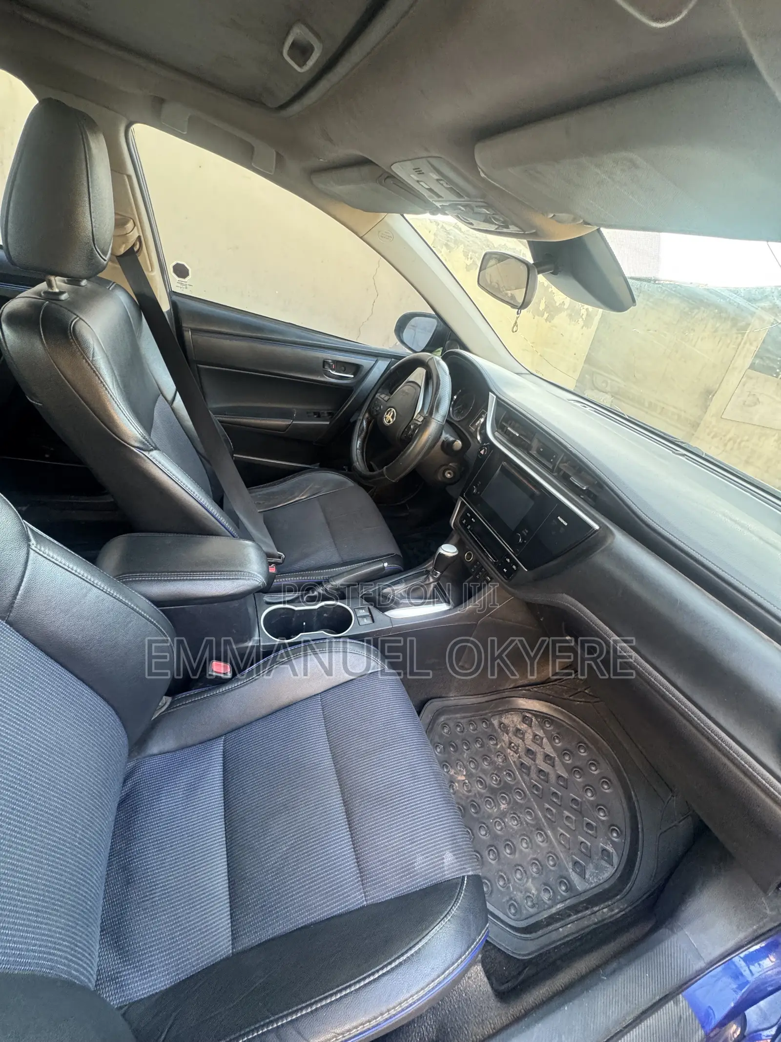 Toyota Corolla SE-blue- Sunroof Black Sport Rims for Rent in Madina