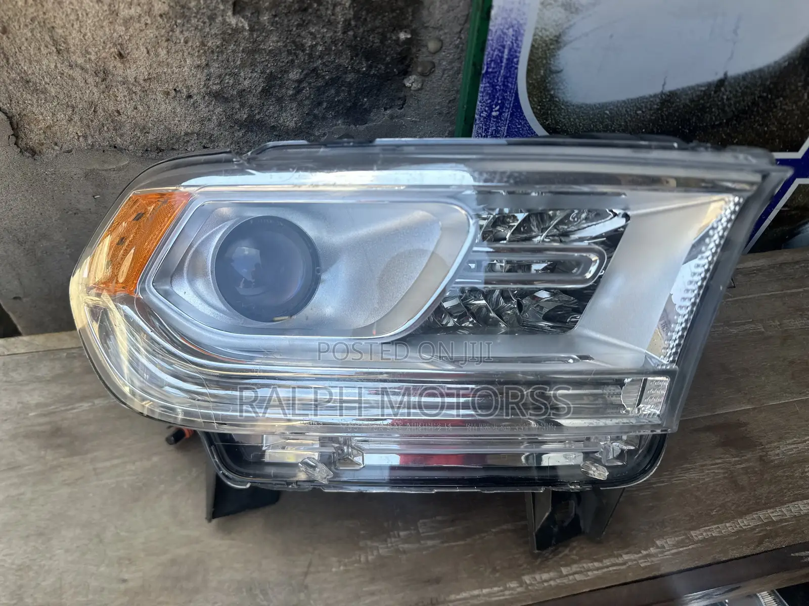 Dodge Durango 2014-2020 Headlight Pair