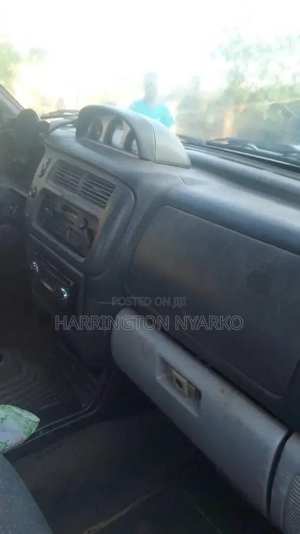 Mitsubishi L200 1993 Gray