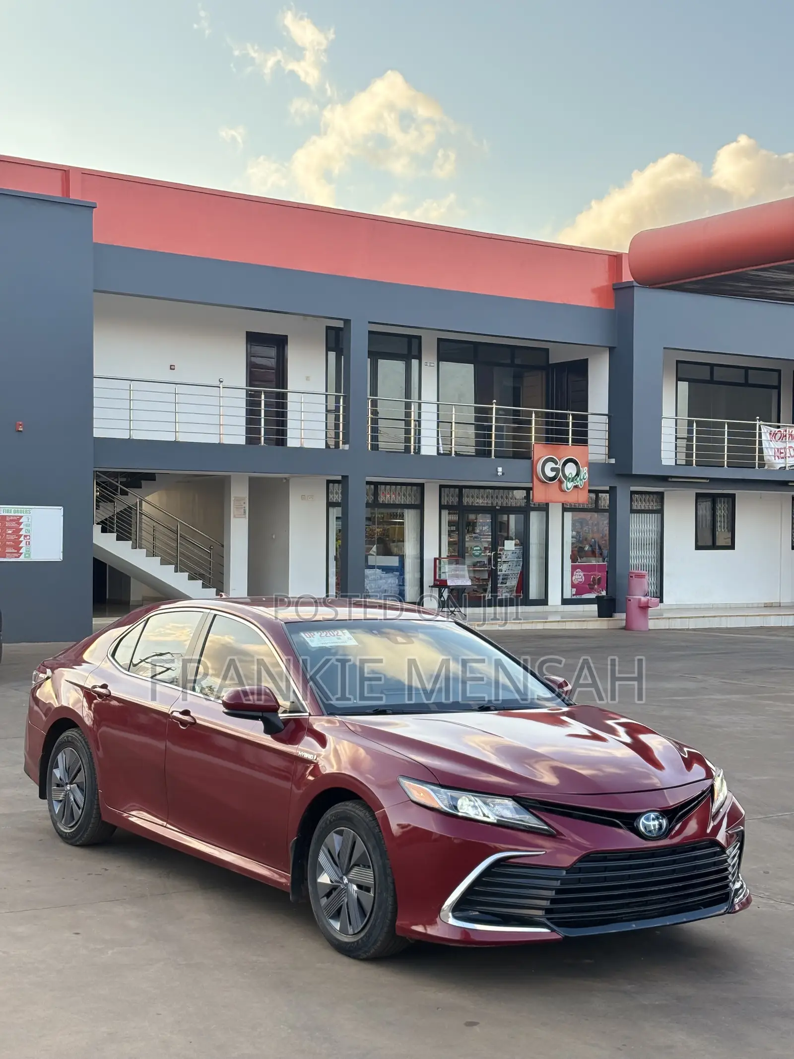 Toyota Camry LE 2022 Red
