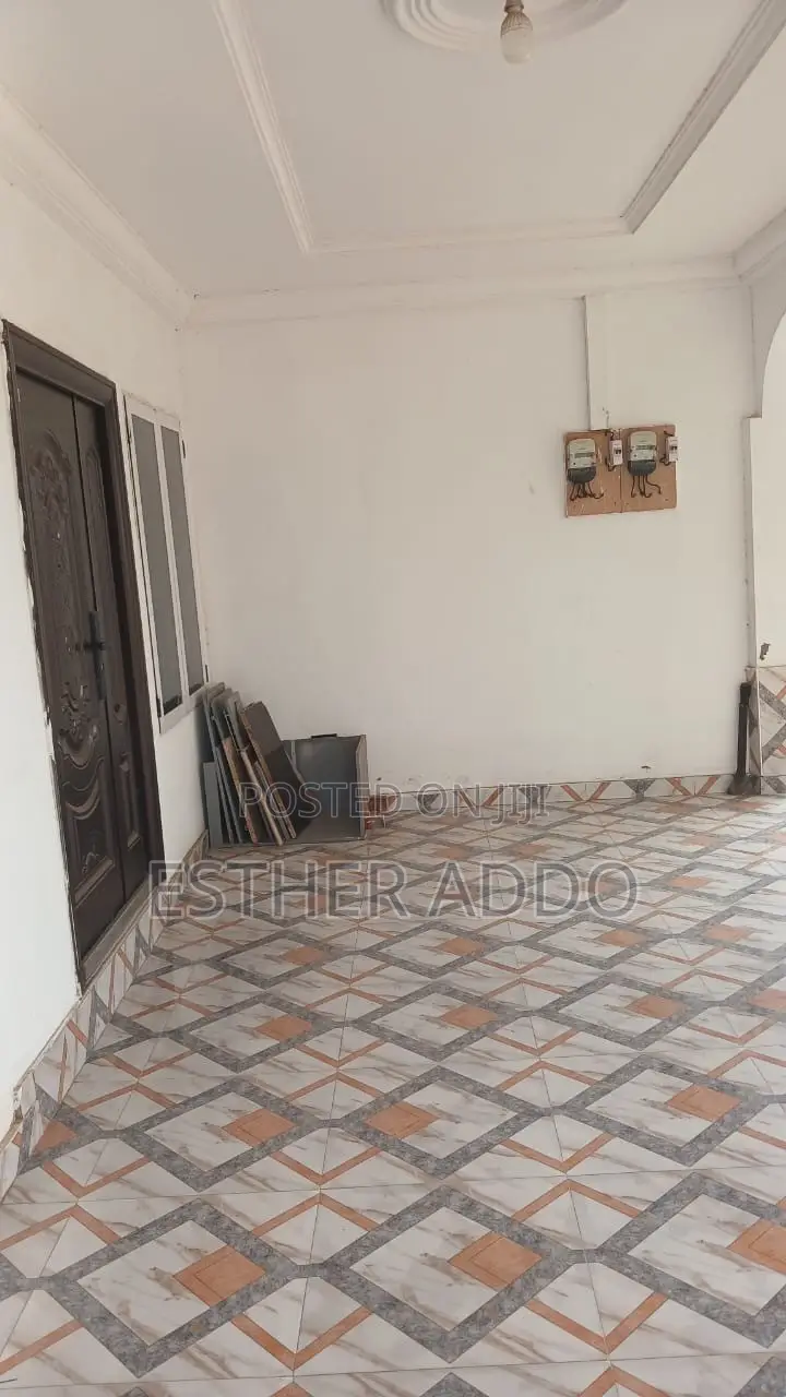 2bdrm Apartment in School Junction for rent