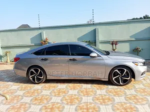 Honda Accord 2019 Gray