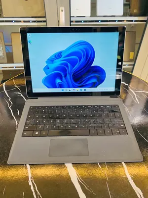 Laptop Microsoft Surface Pro 3 4GB Intel Core i5 SSHD (Hybrid) 128GB