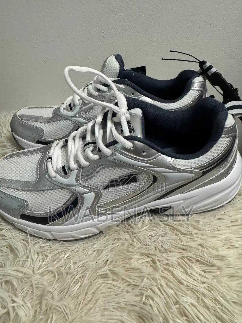 Avia Athletic Runner