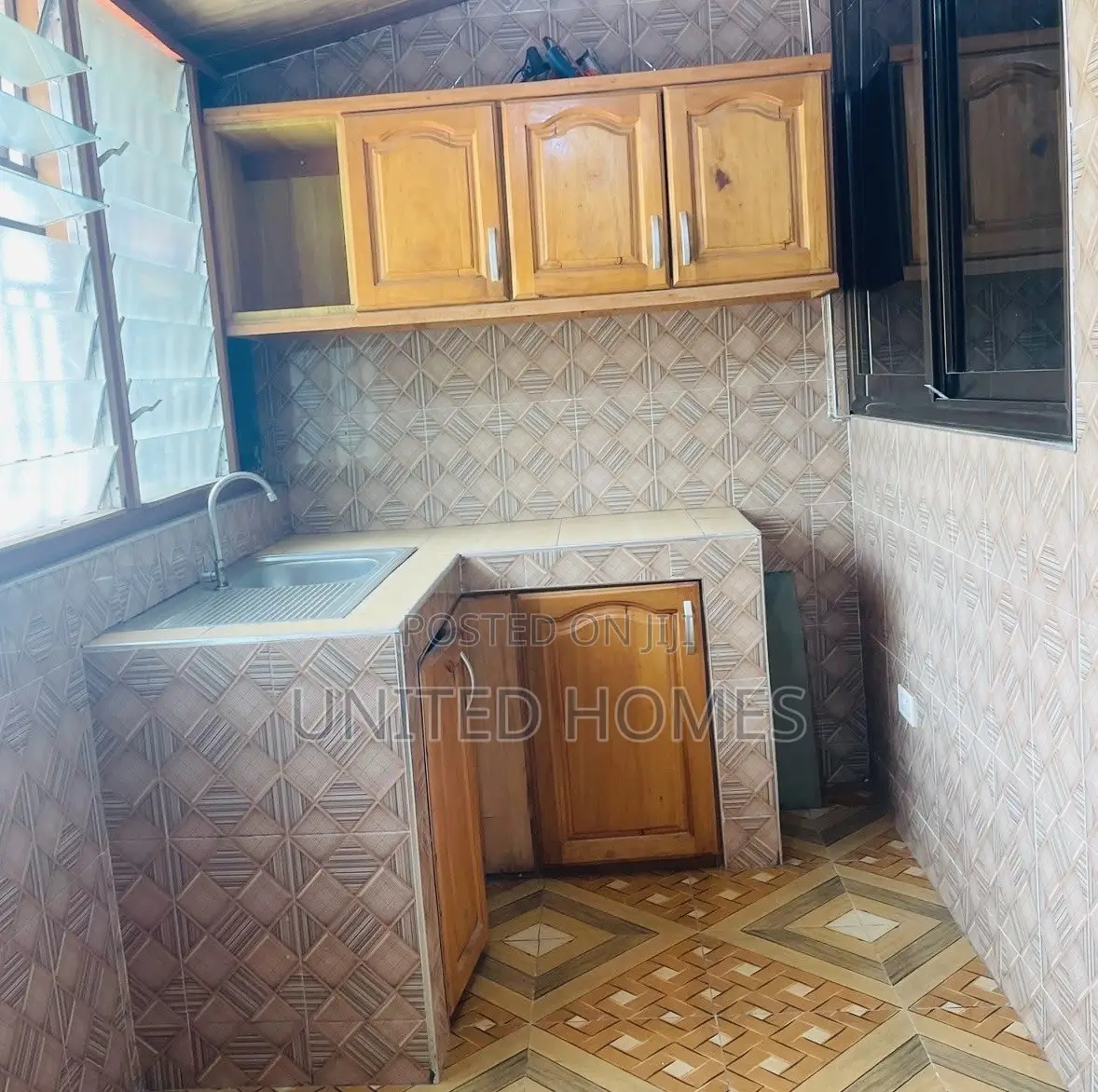 Furnished 4bdrm House in Ashaley Botwe for sale