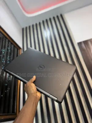 Laptop Dell Latitude E5550 8GB Intel Core i5 SSD 256GB