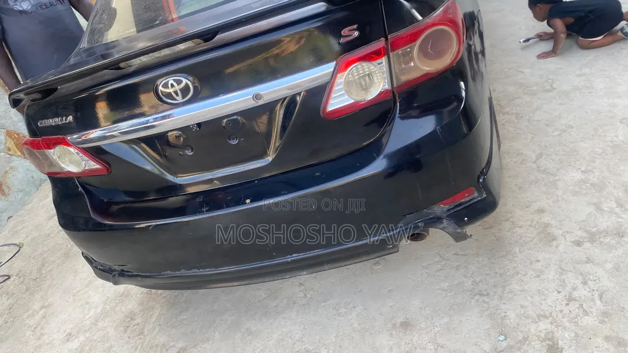 Toyota Corolla 2013 Black